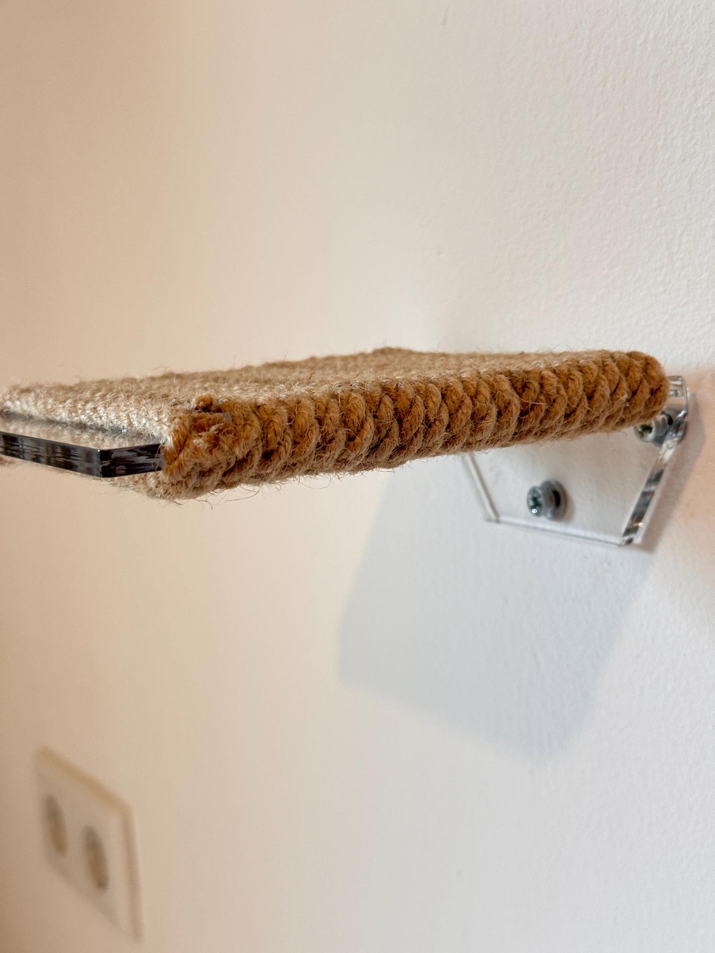 Levitating cat shelf, cat steps on the wall, cat ladder on the wall