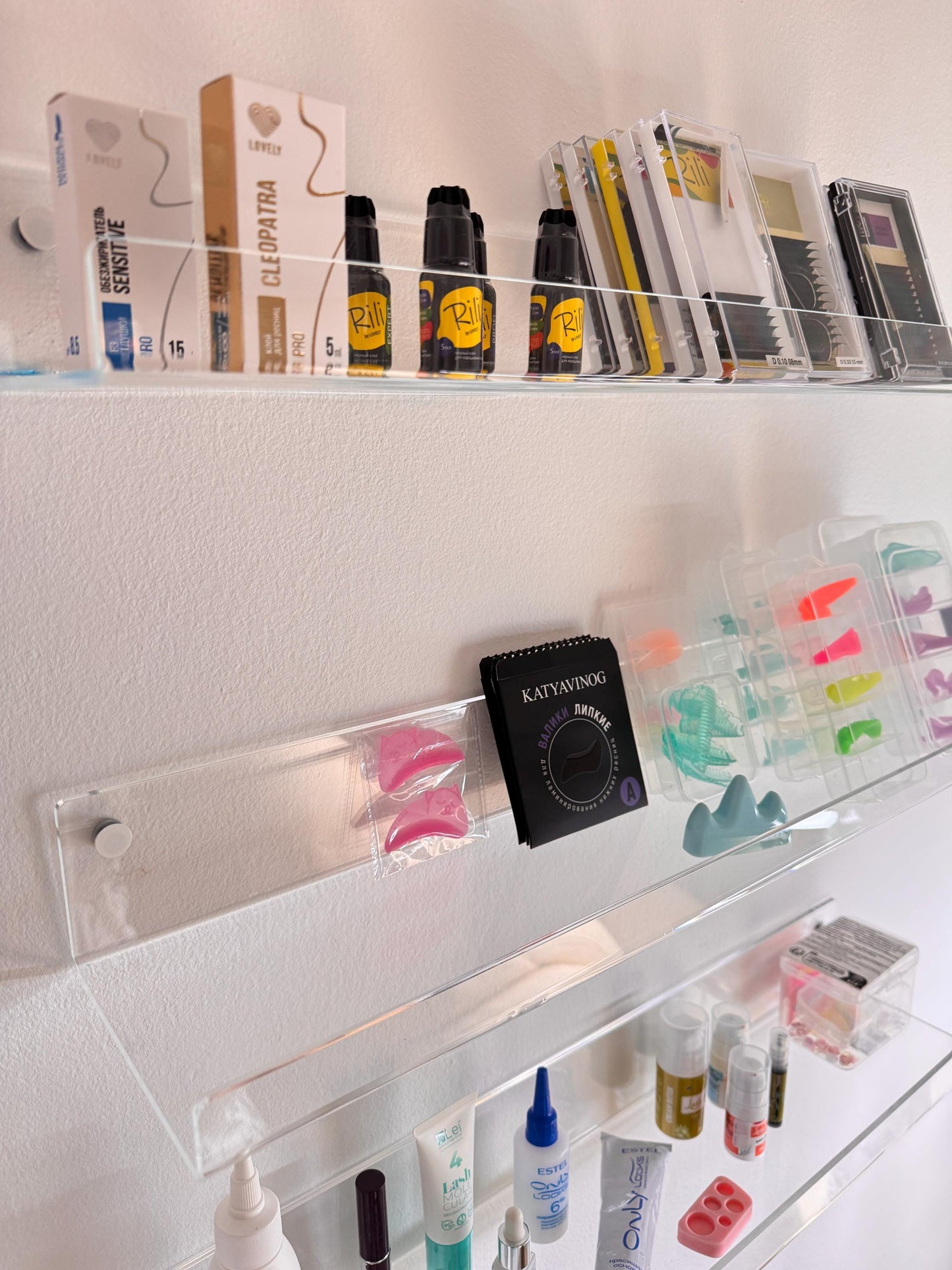 Premium Clear Acrylic Floating Shelves Set of 3 Modern Wall Shelves for Plants, Books, Decor and Home Organization