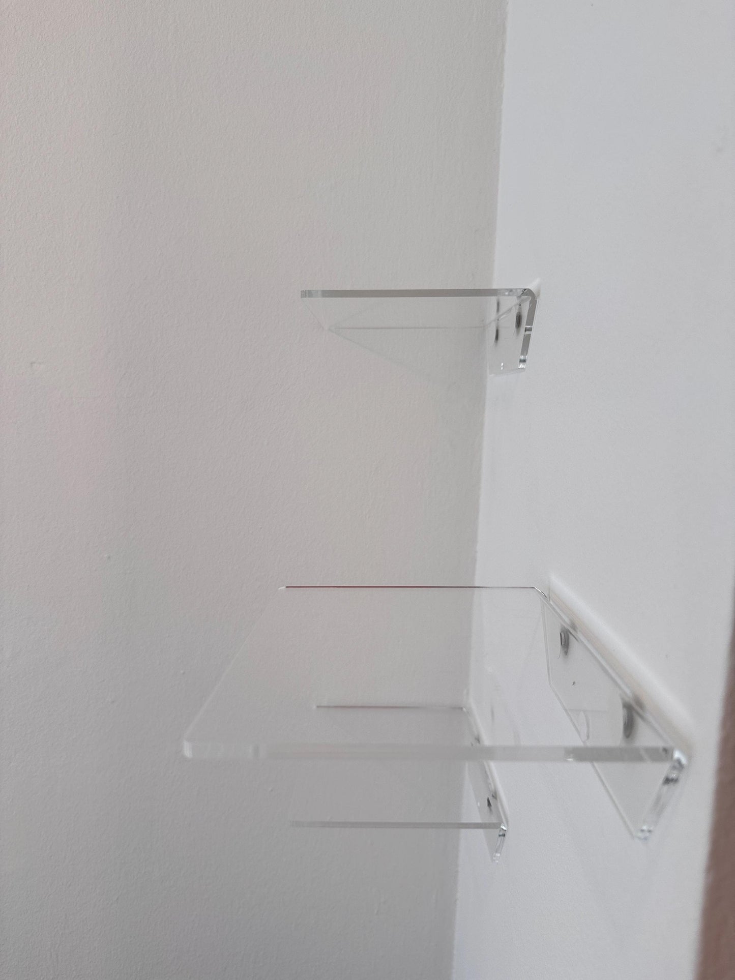 1 shelf. Floating shelves for books or plants. For bathroom cosmetics. Transparent shelves for cups or decor. Wall shelves.