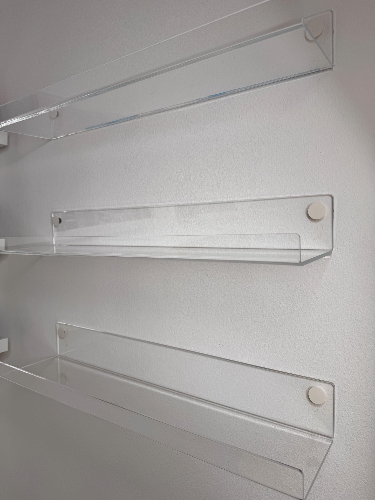 Floating shelves for home and office, beauty salons or clinics For bathroom cosmetics. Invisible transparent wall shelves for plants, books